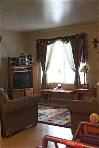 Photo - 506 N McKinney St