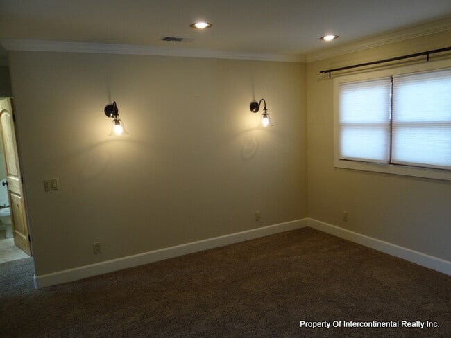 Photo - Coming Soon!! Remodeled Woodside Cottage w...