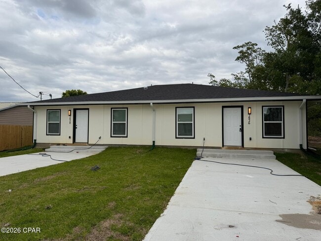 Building Photo - 2828 La Mesa Ave