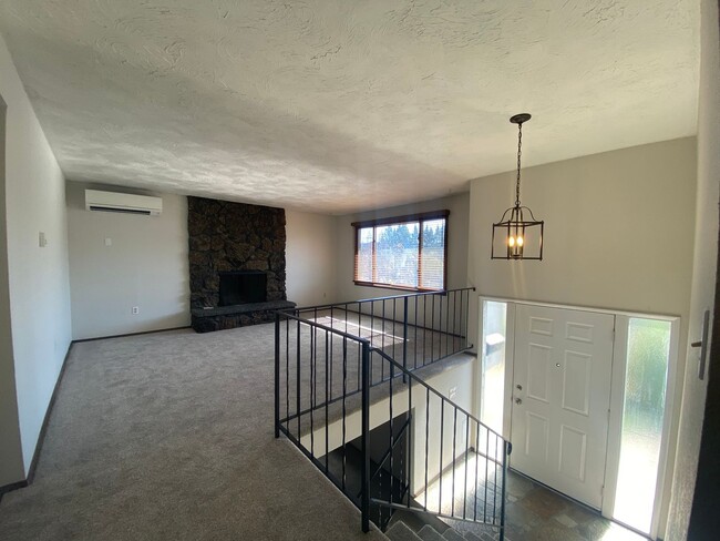 Photo - 2531-2533 E 27th Ave