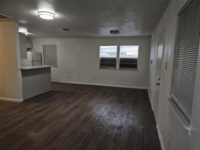 Photo - 7300 Bennett Ave