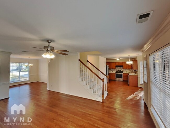 10002 Gardendale Ct