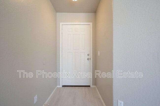 Photo - 1070 W Chilton Dr