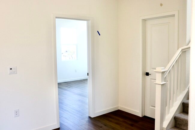 Photo - 1536 Minories Dr