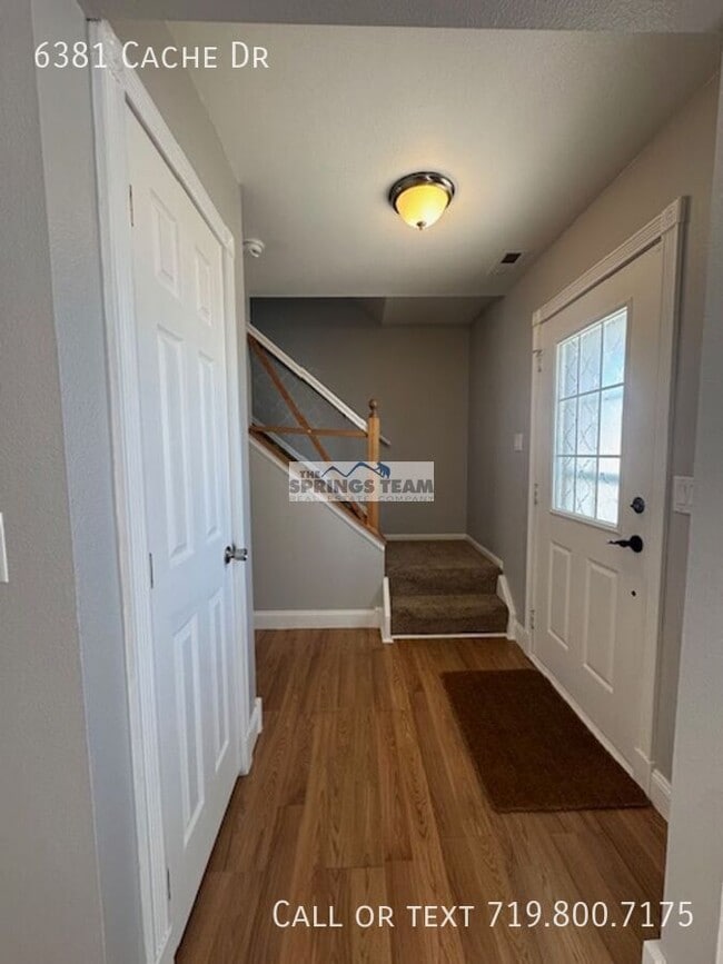 Photo - 6381 Cache Dr