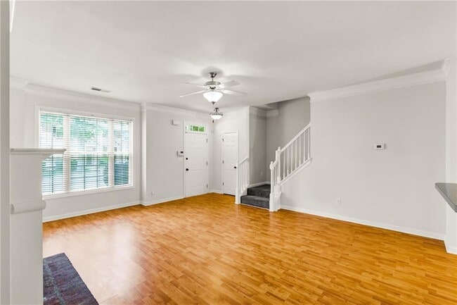 Photo - 3862 Guilderoy Ln