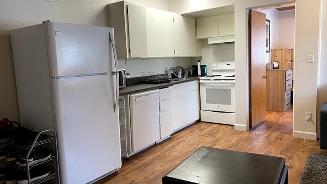 Photo - 960 NE C St Unit One Bedroom Suite