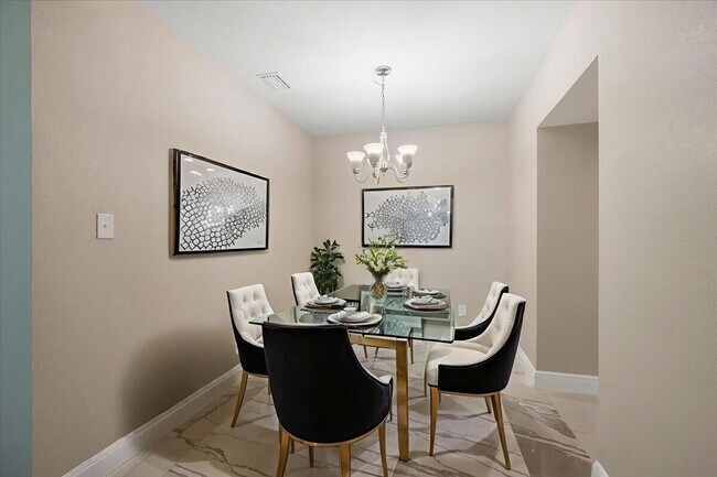 Photo - 807 S 12th St