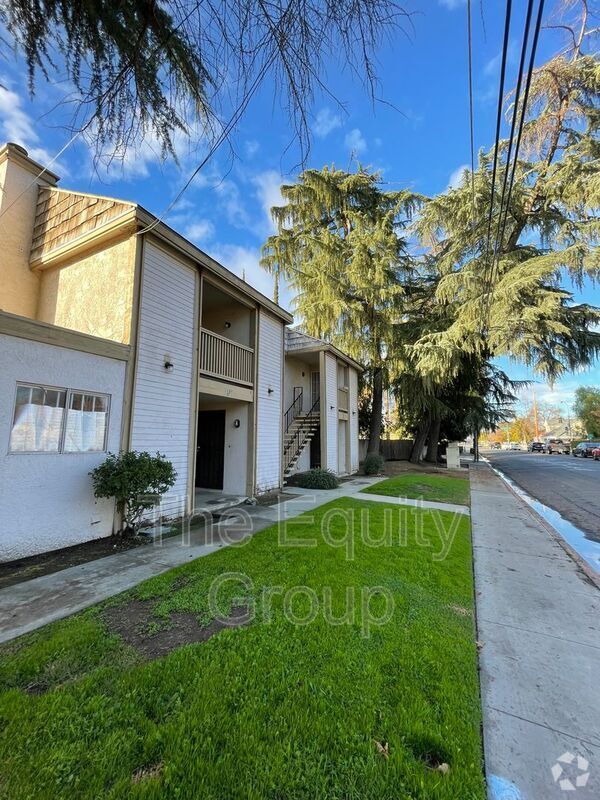 Building Photo - 1305 S Court St Rental