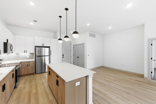 Kitchen & Dining Area - Wixby House