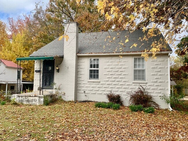 Building Photo - 4 Bedroom 2 Bath – FOR RENT! Rental