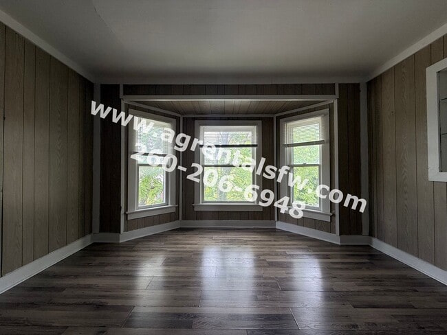 Photo - 2919 S Harrison St Unit 2921 Harrison St