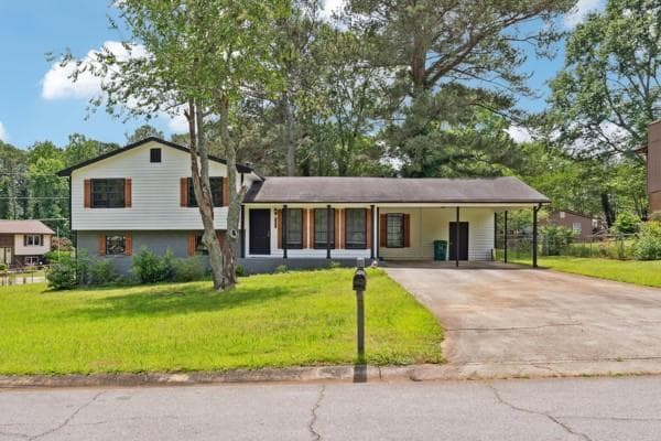 Photo - 2149 Indian Hill Rd House