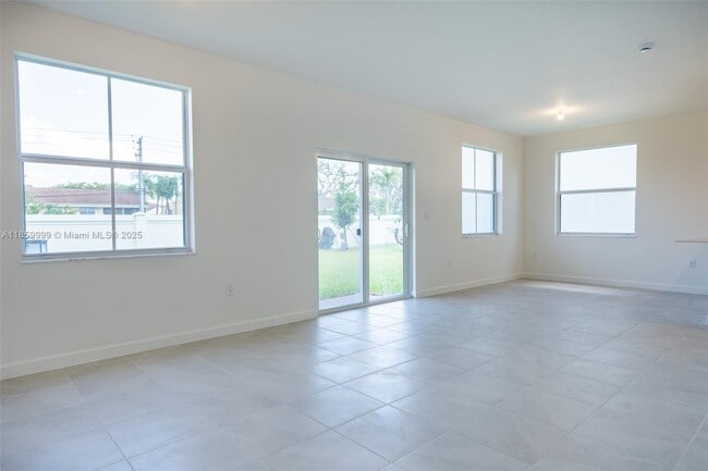 Photo - 2637 SE 24th Ct