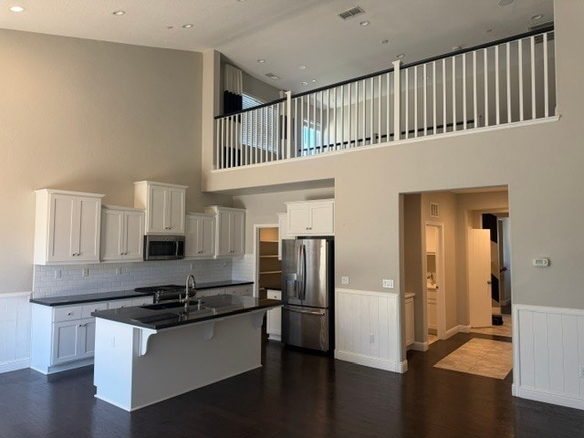 Photo - Gorgeous 3 Bedroom 3 Bathroom Plus Loft Area Home