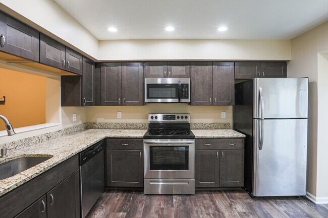 1020 Dartmouth Glen Way