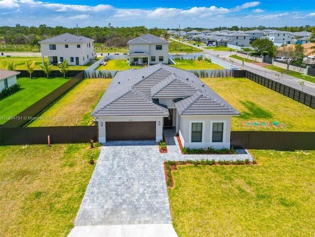 Building Photo - 32206 SW 196th Ave