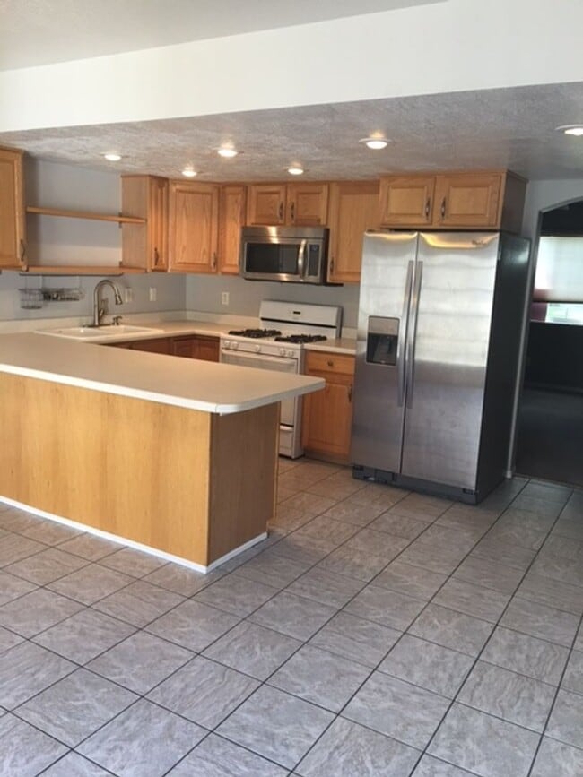 Photo - 75 N Hampton Pl