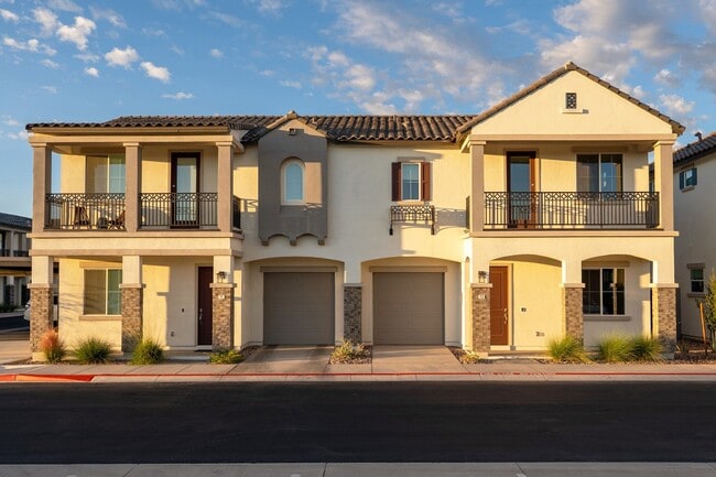 Photo - The Stately Queen Creek