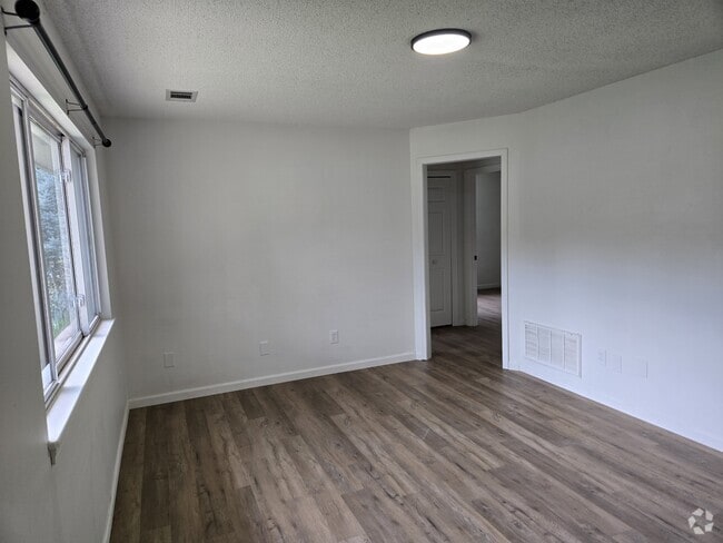 Building Photo - 10820 W 57th St Rental