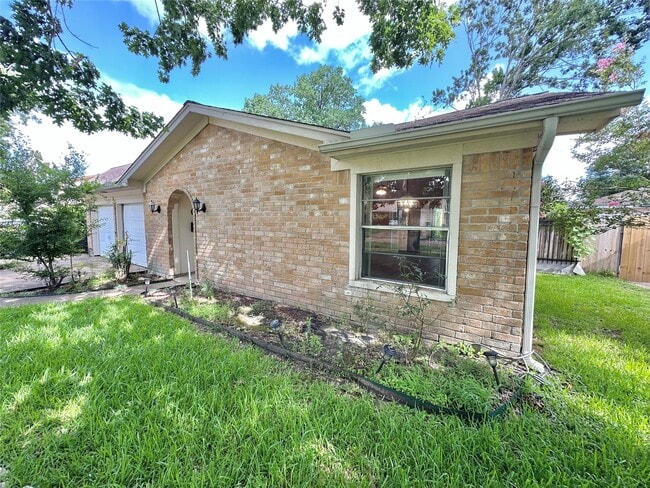 Photo - 1765 Hialeah Dr