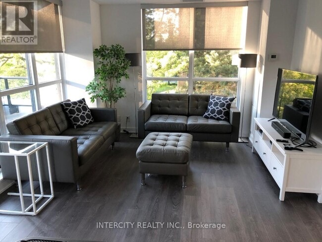 Photo - 609 Avenue Rd Unit 509