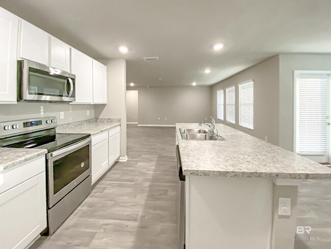 Photo - 7063 Abigail St