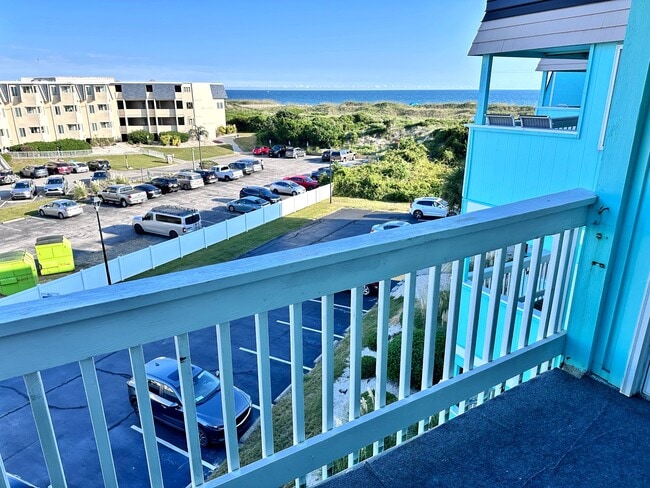 Photo - 301 Commerce Way