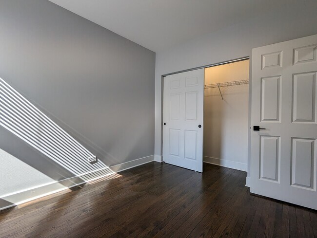 Photo - 2171 W Wilson Ave Unit 3