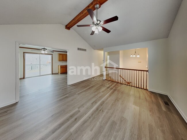 Photo - 11202 N Lewis Ave