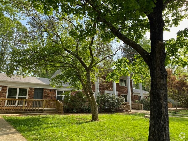 Building Photo - 6 Dogwood Ct Rental