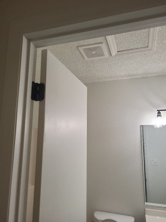Photo - Nice 2 bedroom 2 bath duplex
