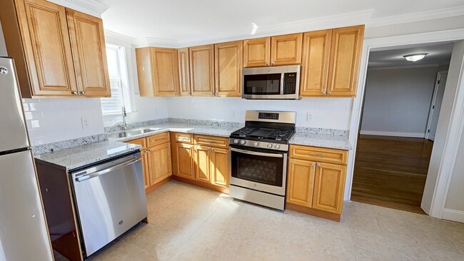 Building Photo - 89 Princeton St Unit 3A Rental