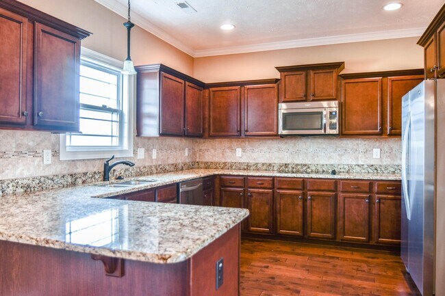 Photo - Pet Friendly Three Bedroom with Bonus!