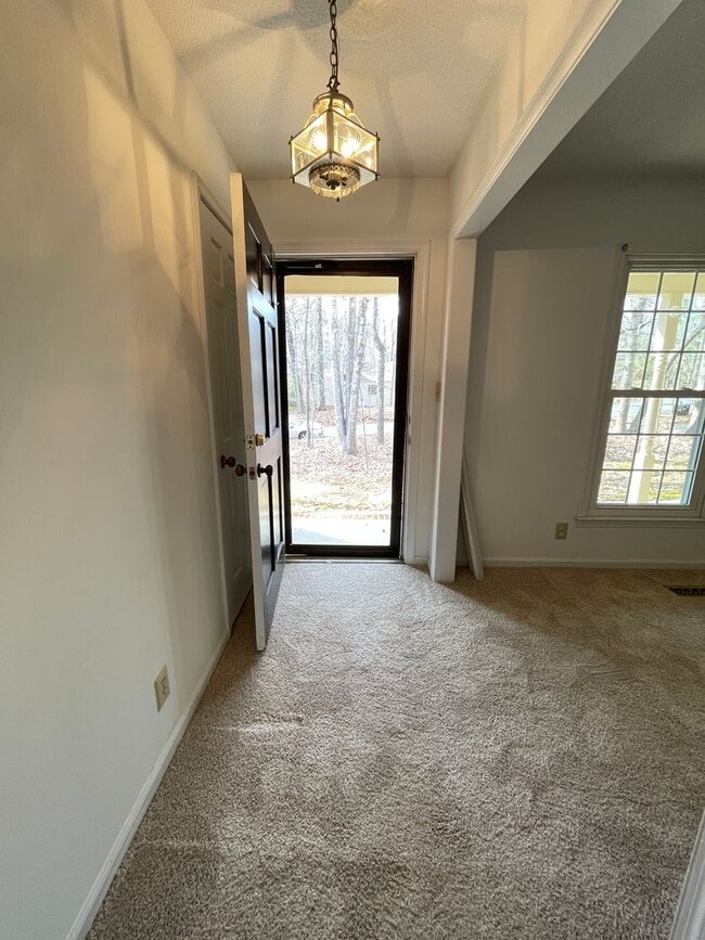 Photo - Lovely 3br 2ba home in quiet Chapel Hill neighborhood, walking distance to McDougle Elementary!