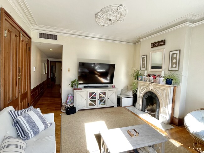 Photo - 75 Dartmouth St Unit 1F