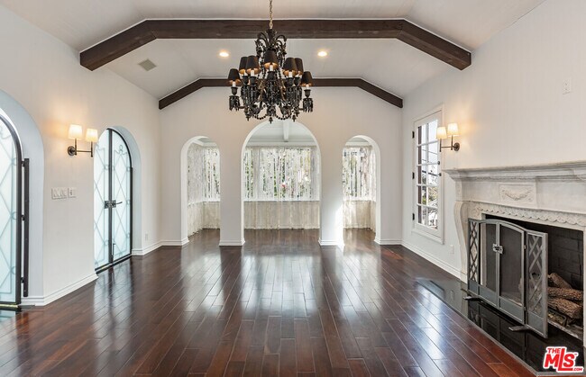 Photo - 1467 Kings Rd