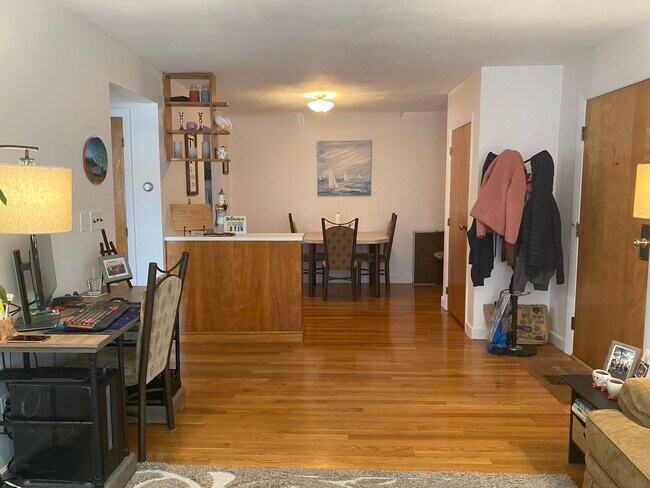 Photo - 7 Commonwealth Ct Unit 12