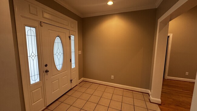 Photo - 441 Candlewood Dr