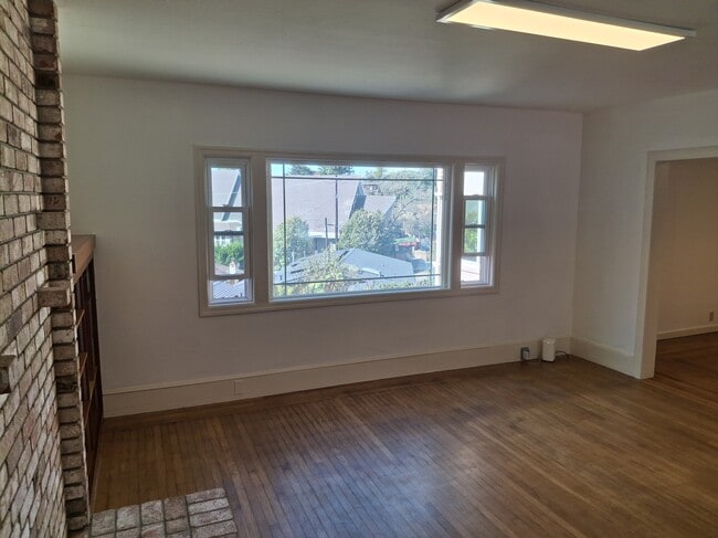 Photo - 1132 Sutter St