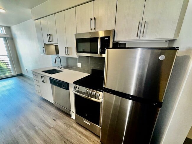 Photo - The Grove Ballard