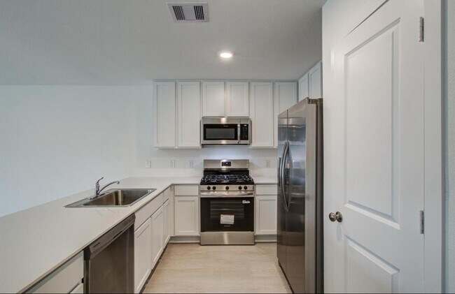Photo - 18027 Valle Cupa Ln