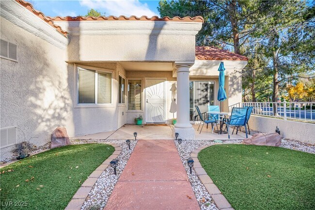 Photo - 2800 Linkview Dr