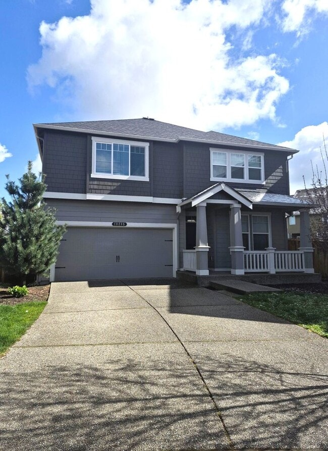 Building Photo - Beautiful 5BD/3BA home located in Rainer Ridge