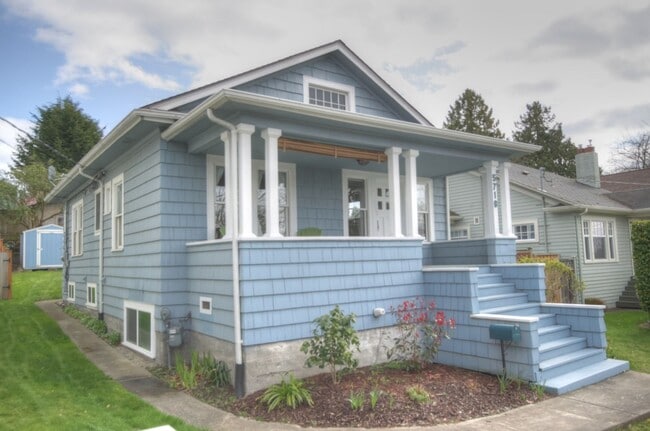 Building Photo - 4Bd/2Ba Seattle House