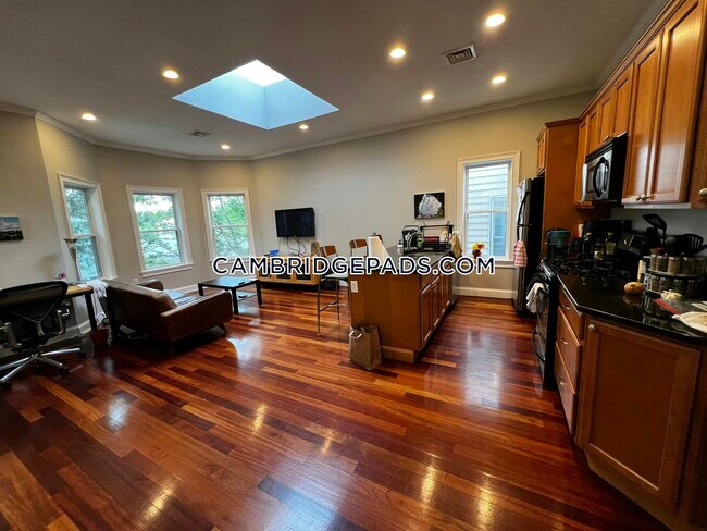 Photo - 10 Bristol St Condo Unit 3