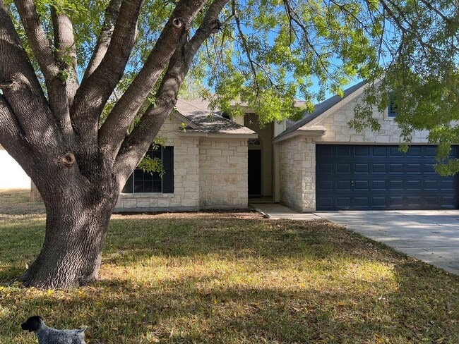 Building Photo - 110 Beau Ln