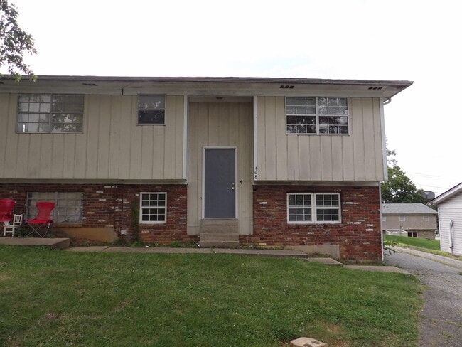 Building Photo - 468 Schenkel Ln Rental