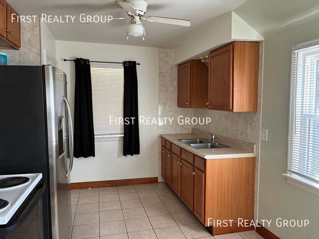 Photo - 714 Nordale Ave