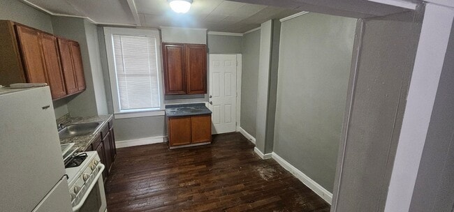Photo - **AVAILABLE NOW** Desirable East Baltimore, Reasonably- Priced Town Home For Rent!